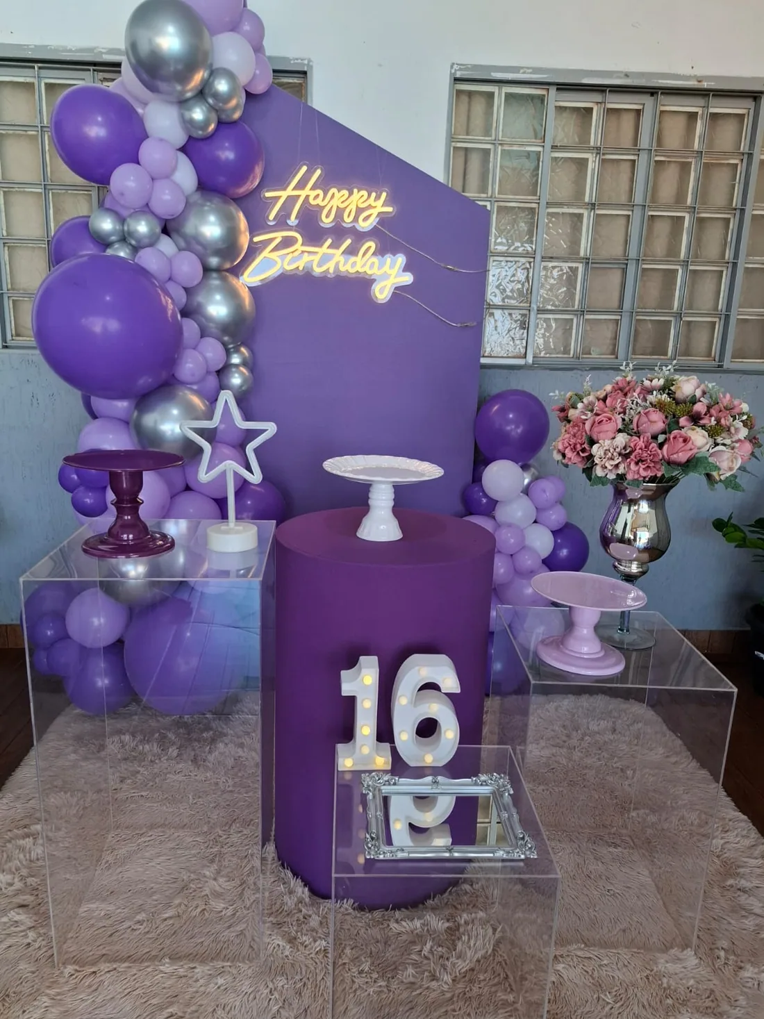 Decoração de festa em lilás delicado